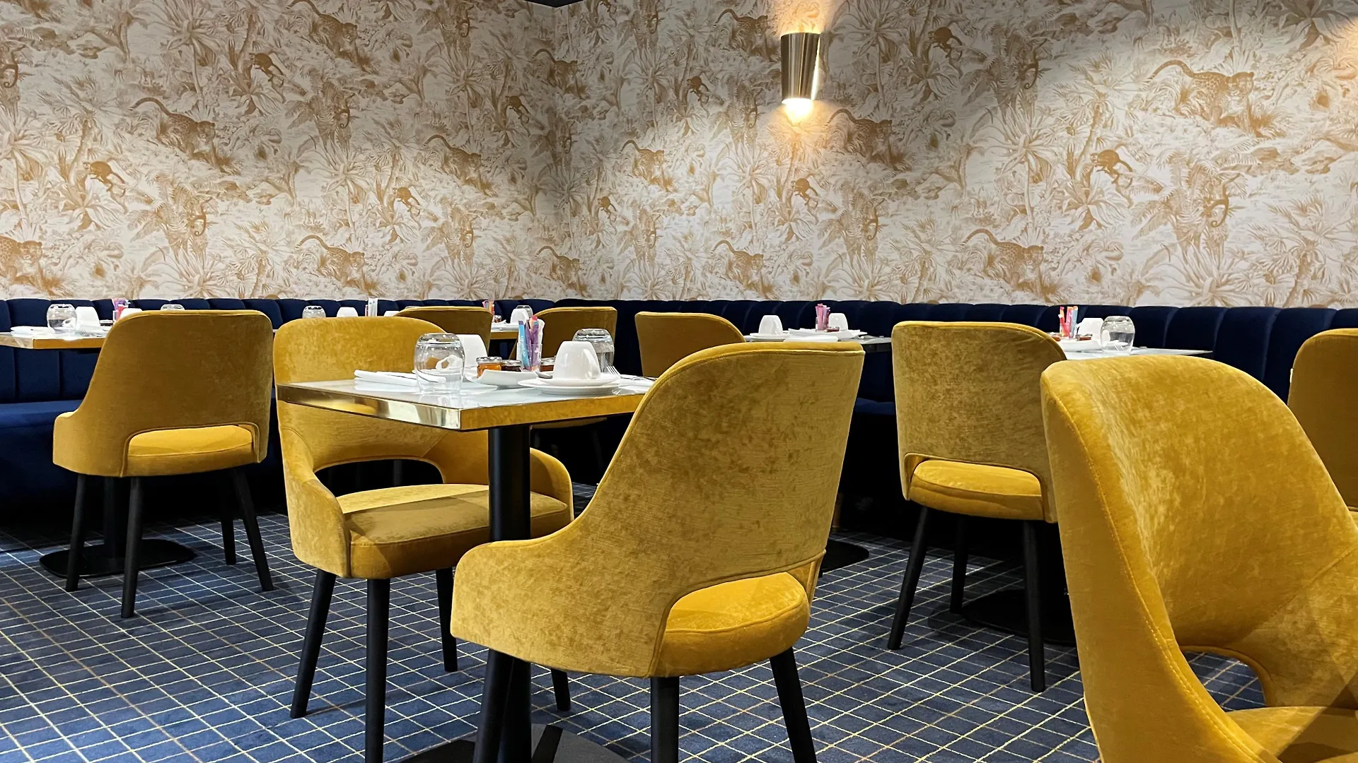 Le Pergolese Champs Elysees 4* Paříž