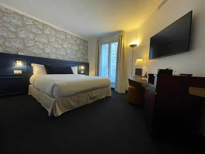 Le Pergolese Champs Elysees מלון